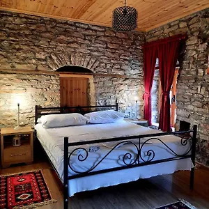 stone-rooms-1850.albaniahotels.org/