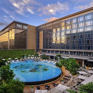 Hilton Manila - Multiple Use Hotel